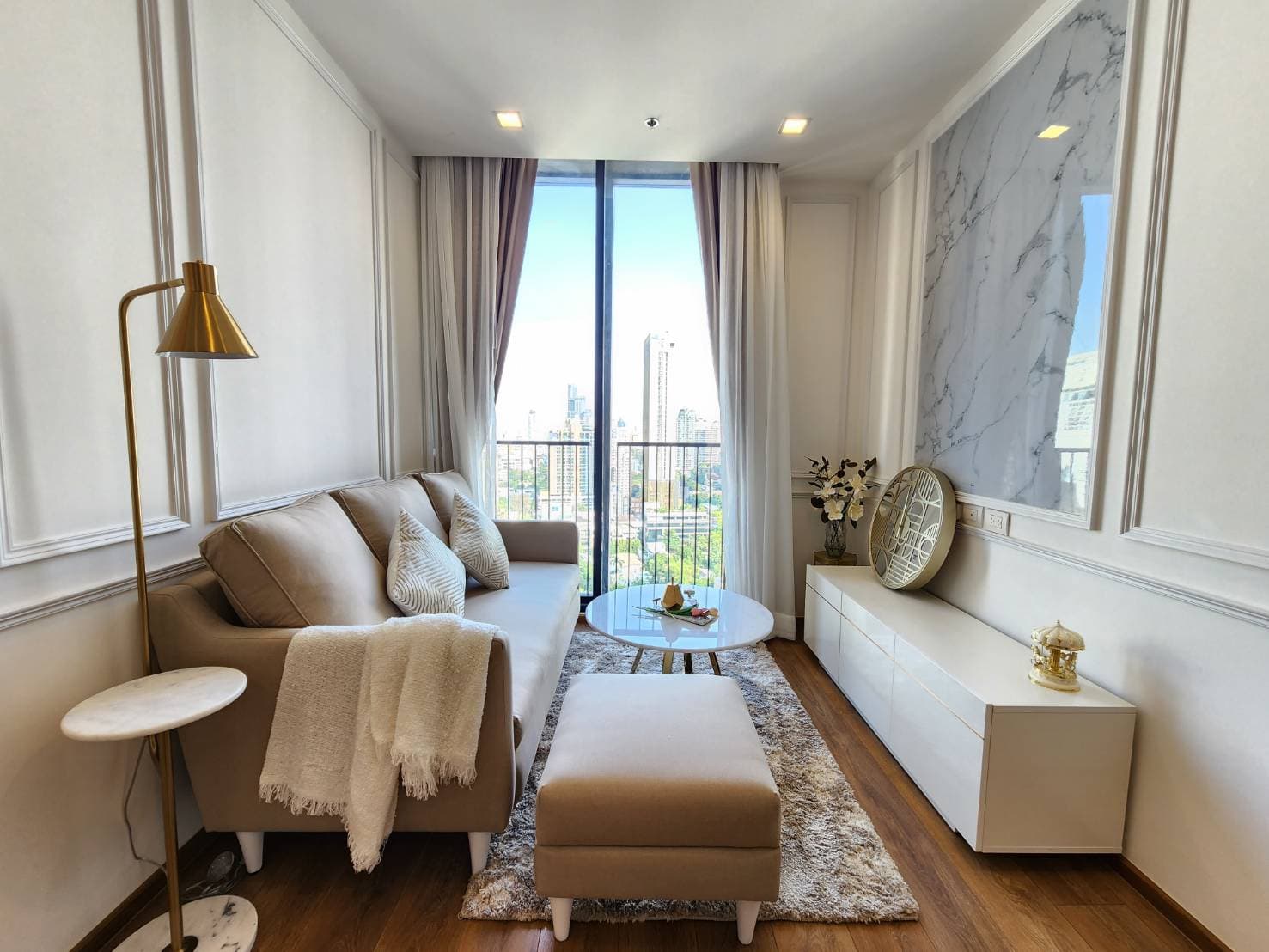 6298 – 147_living_room.jpg